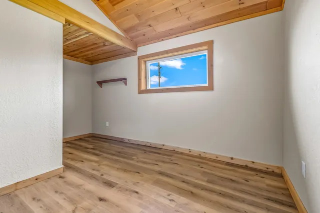 $280,000 | 10149 Dennings Road, Jonesville, MI 49250