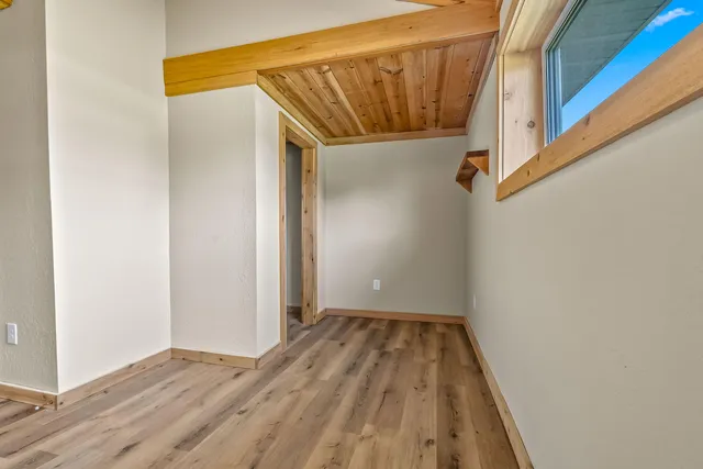 $280,000 | 10149 Dennings Road, Jonesville, MI 49250