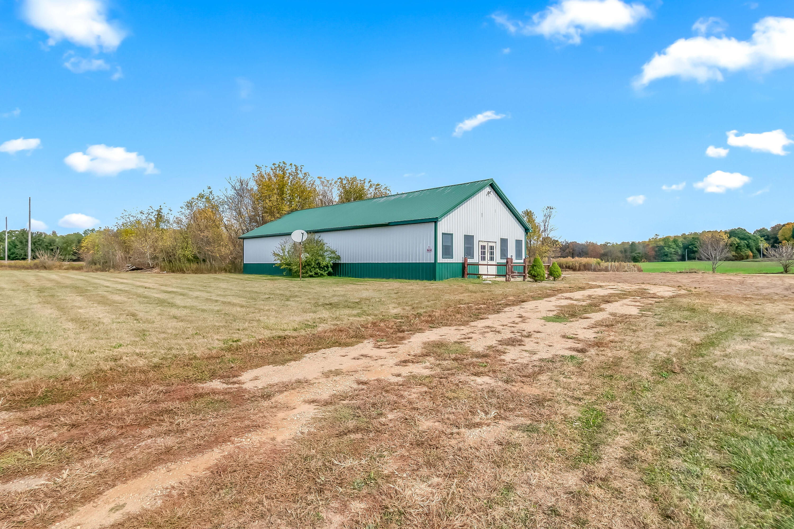 10149 Dennings Road Jonesville, MI 49250 - Photo 39 of 53 24
