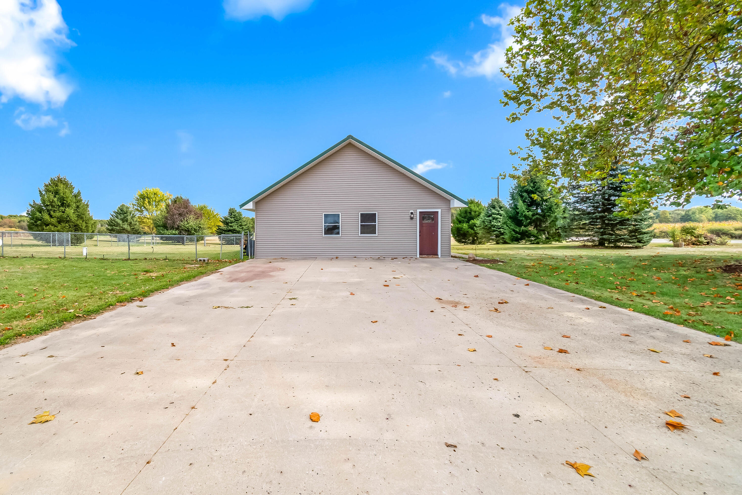 10149 Dennings Road Jonesville, MI 49250 - Photo 46 of 53 19