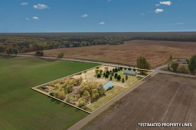 $280,000 | 10149 Dennings Road, Jonesville, MI 49250