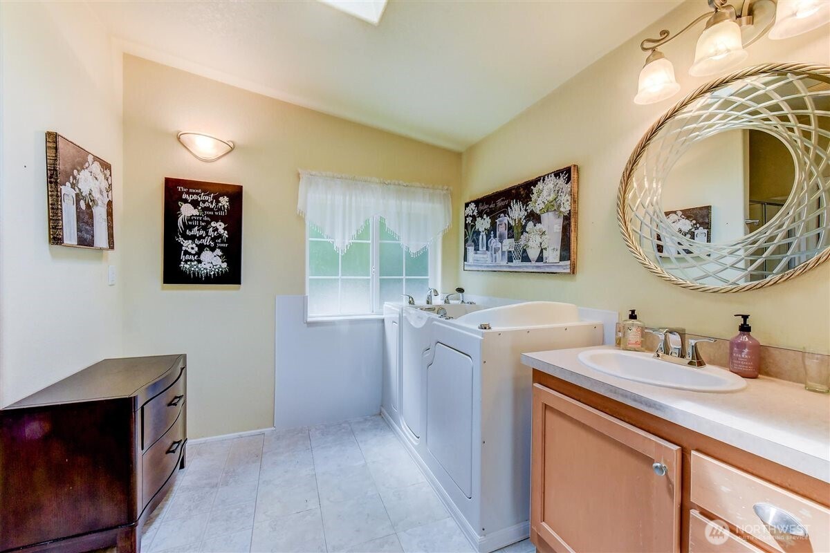 22623 31st Avenue Southeast, Unit A6 Bothell, WA 98021 - Photo 10 of 20