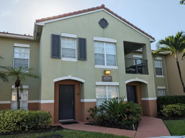 $1,900 | 10348 Fox Trail Road South, Unit 513, Royal Palm Beach, FL 33411