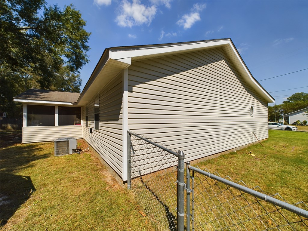 500 Windy Hill Road Dothan, AL 36301 - Photo 6 of 27
