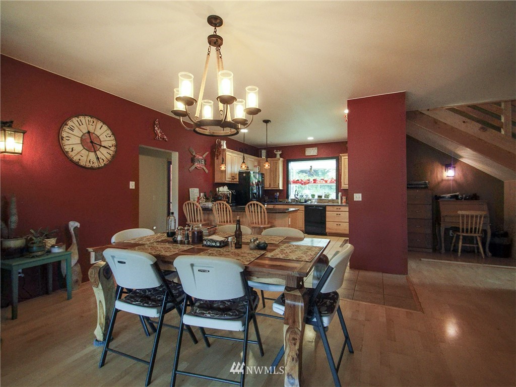 593 Colville Road Port Angeles, WA 98363 - Photo 12 of 40 Gallery Image 12