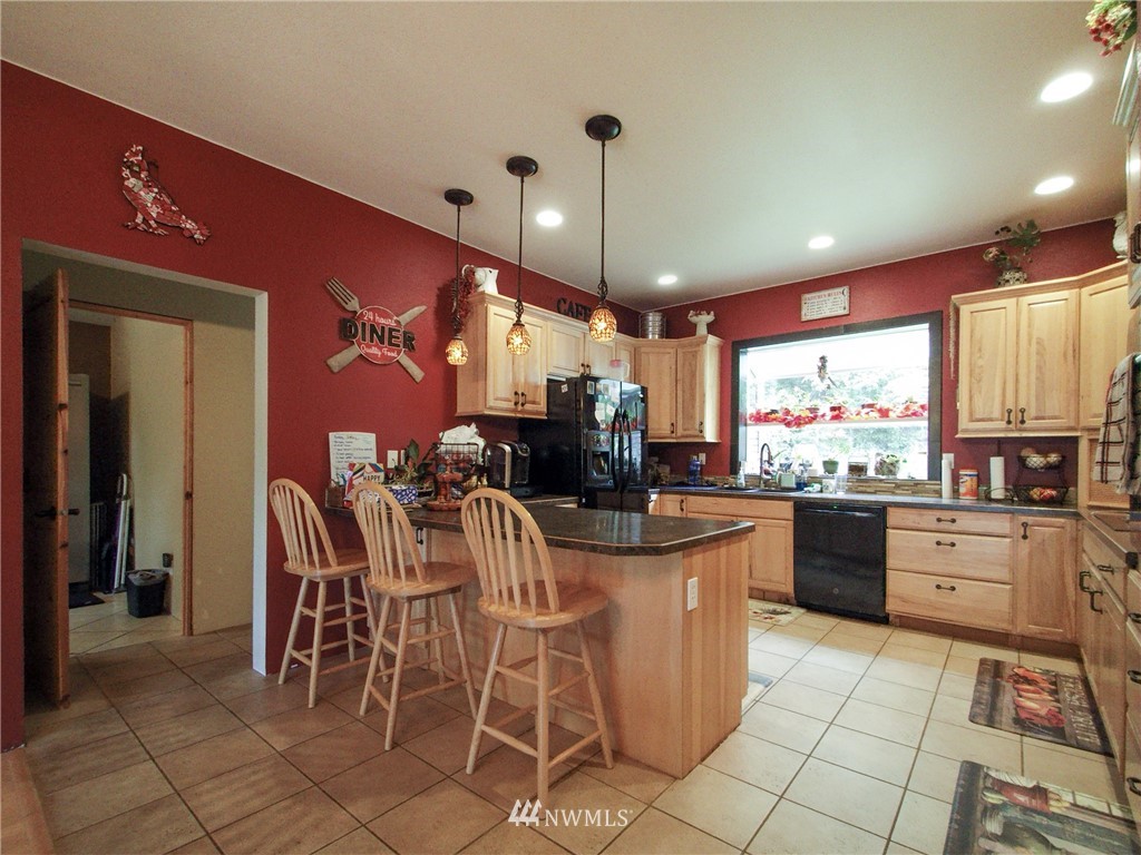 593 Colville Road Port Angeles, WA 98363 - Photo 13 of 40 Gallery Image 13