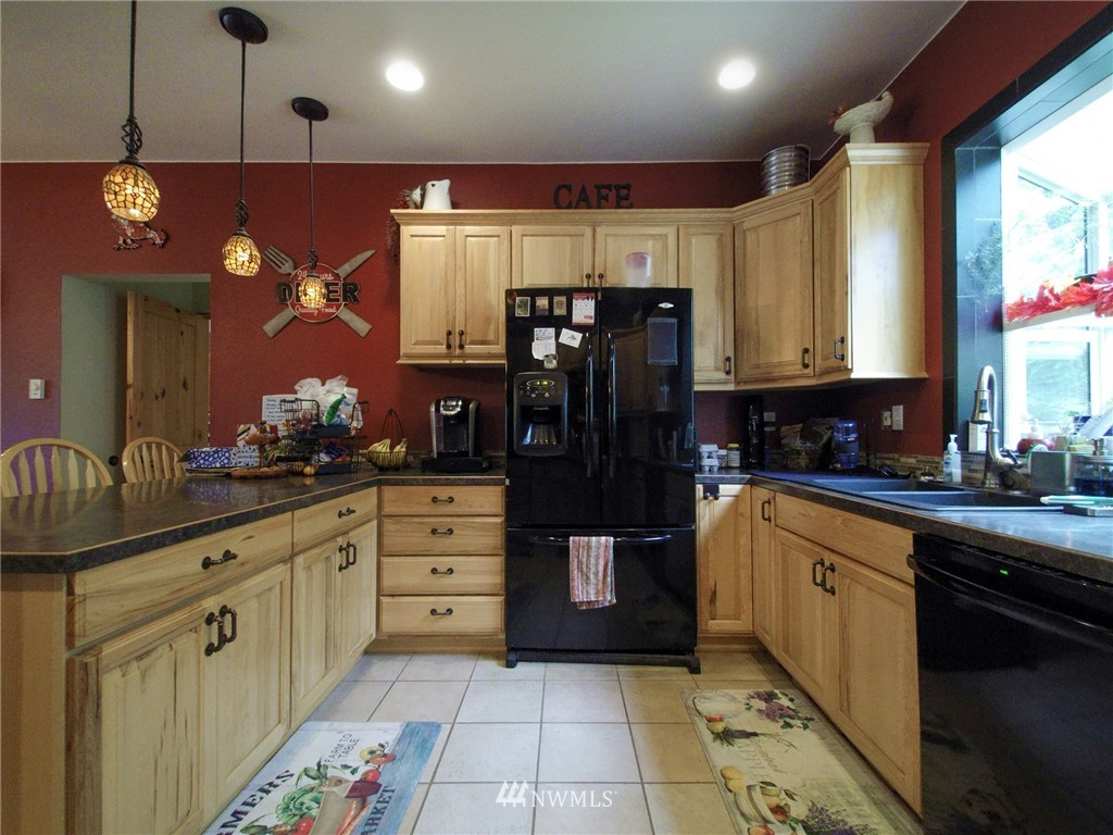 593 Colville Road Port Angeles, WA 98363 - Photo 14 of 40 Gallery Image 14