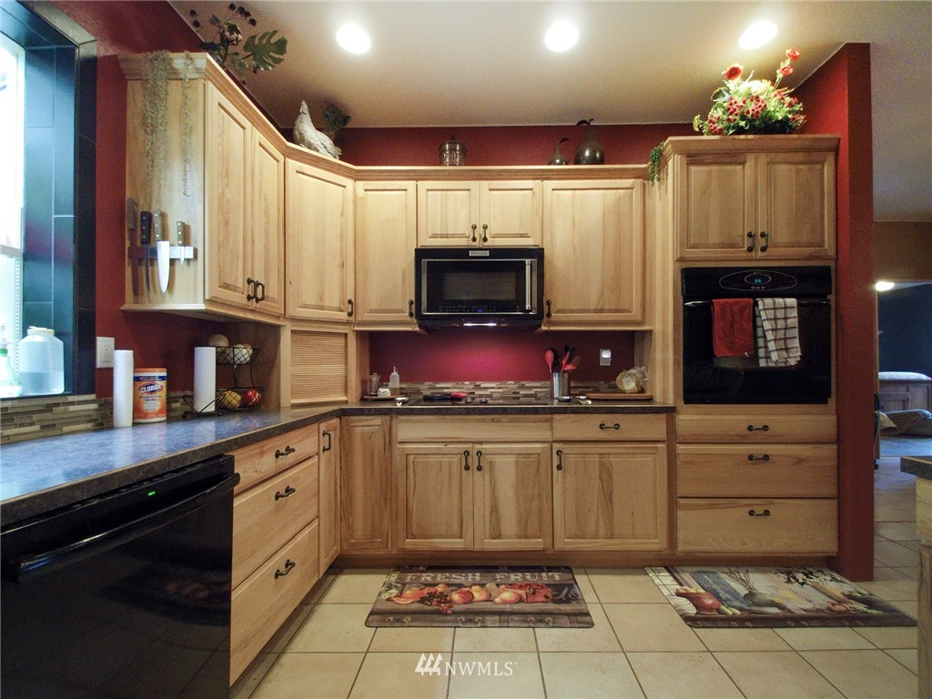 593 Colville Road Port Angeles, WA 98363 - Photo 15 of 40 Gallery Image 15