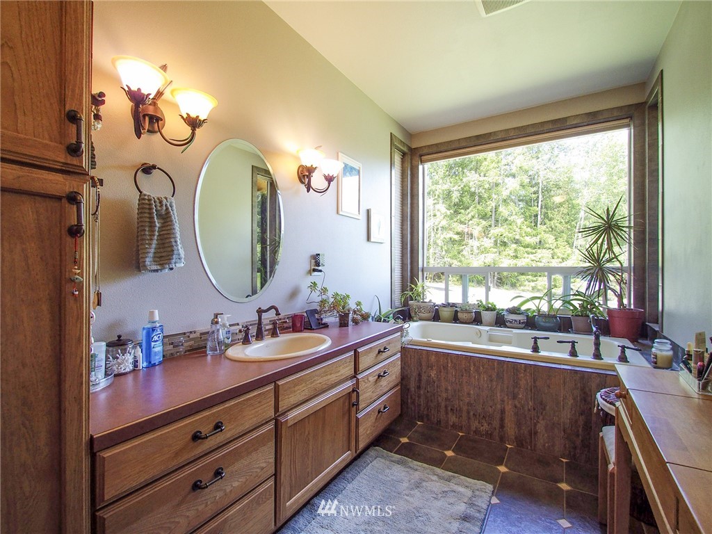 593 Colville Road Port Angeles, WA 98363 - Photo 19 of 40 Gallery Image 19
