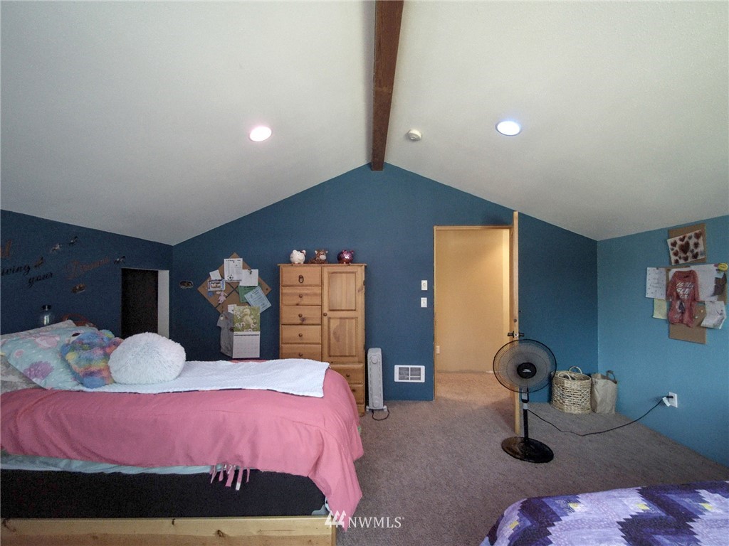 593 Colville Road Port Angeles, WA 98363 - Photo 27 of 40 Gallery Image 27