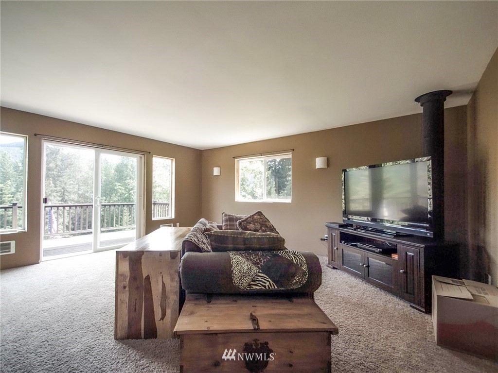 593 Colville Road Port Angeles, WA 98363 - Photo 29 of 40 Gallery Image 29