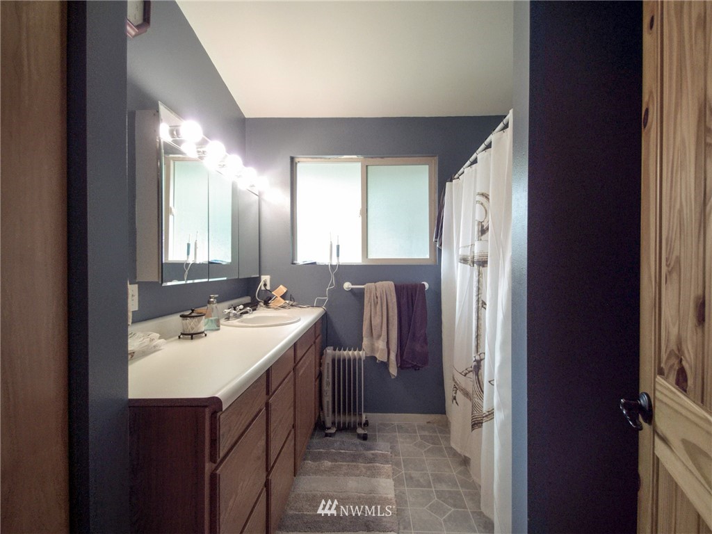 593 Colville Road Port Angeles, WA 98363 - Photo 31 of 40 Gallery Image 31