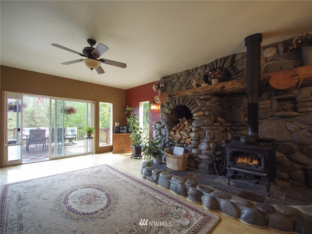 593 Colville Road Port Angeles, WA 98363 - Photo 8 of 40 Gallery Image 8