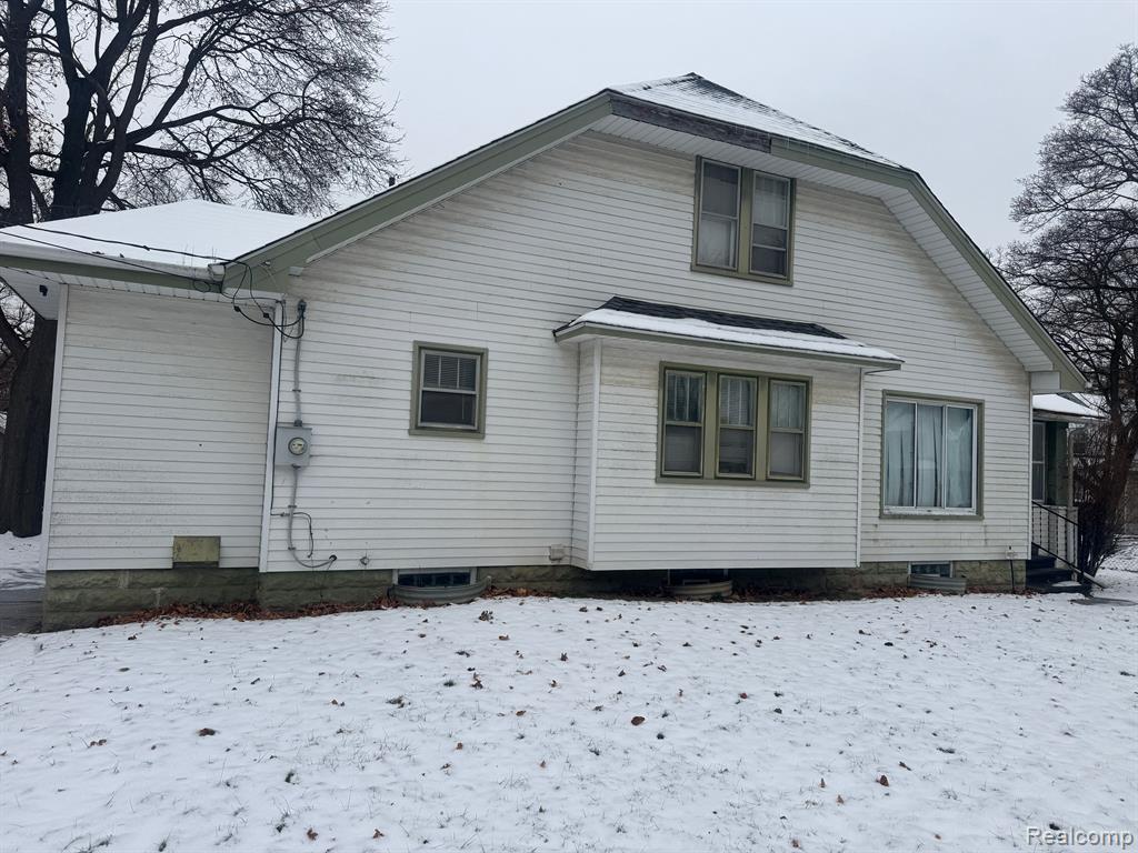 970 Perry Street Flint, MI 48504 - Photo 3 of 18