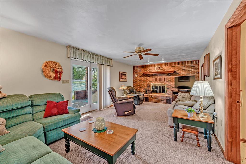 391 Meadow Road Irwin, PA 15642 - Photo 8 of 25 Gallery Image 8
