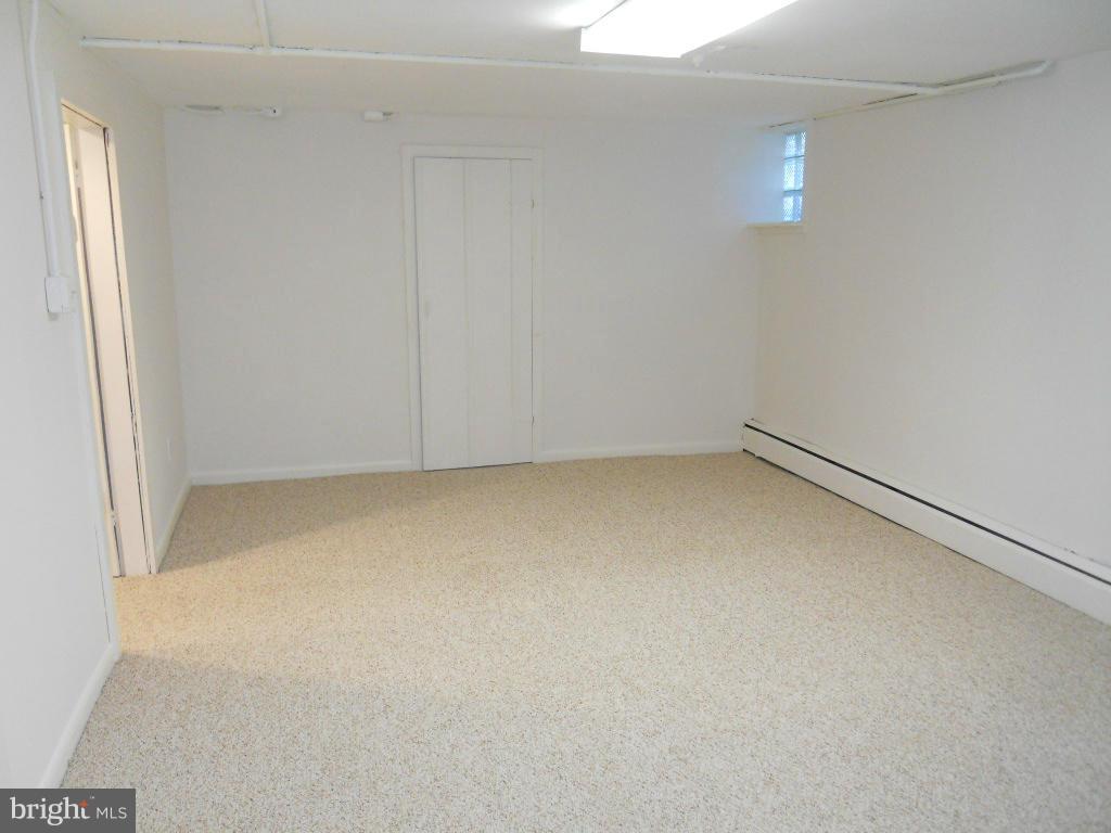 7311 Knollwood Road Baltimore, MD 21286 - Photo 23 of 30 a view of room