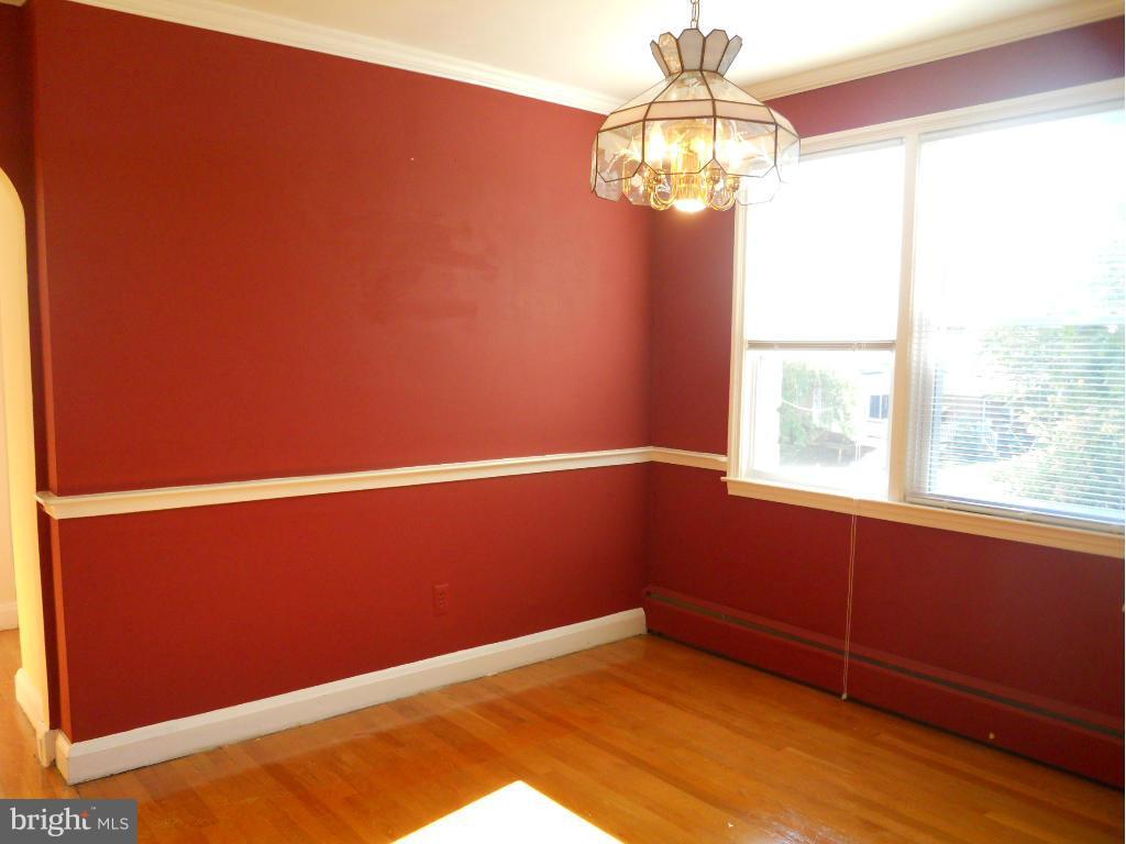 7311 Knollwood Road Baltimore, MD 21286 - Photo 7 of 30 a view of empty room with window