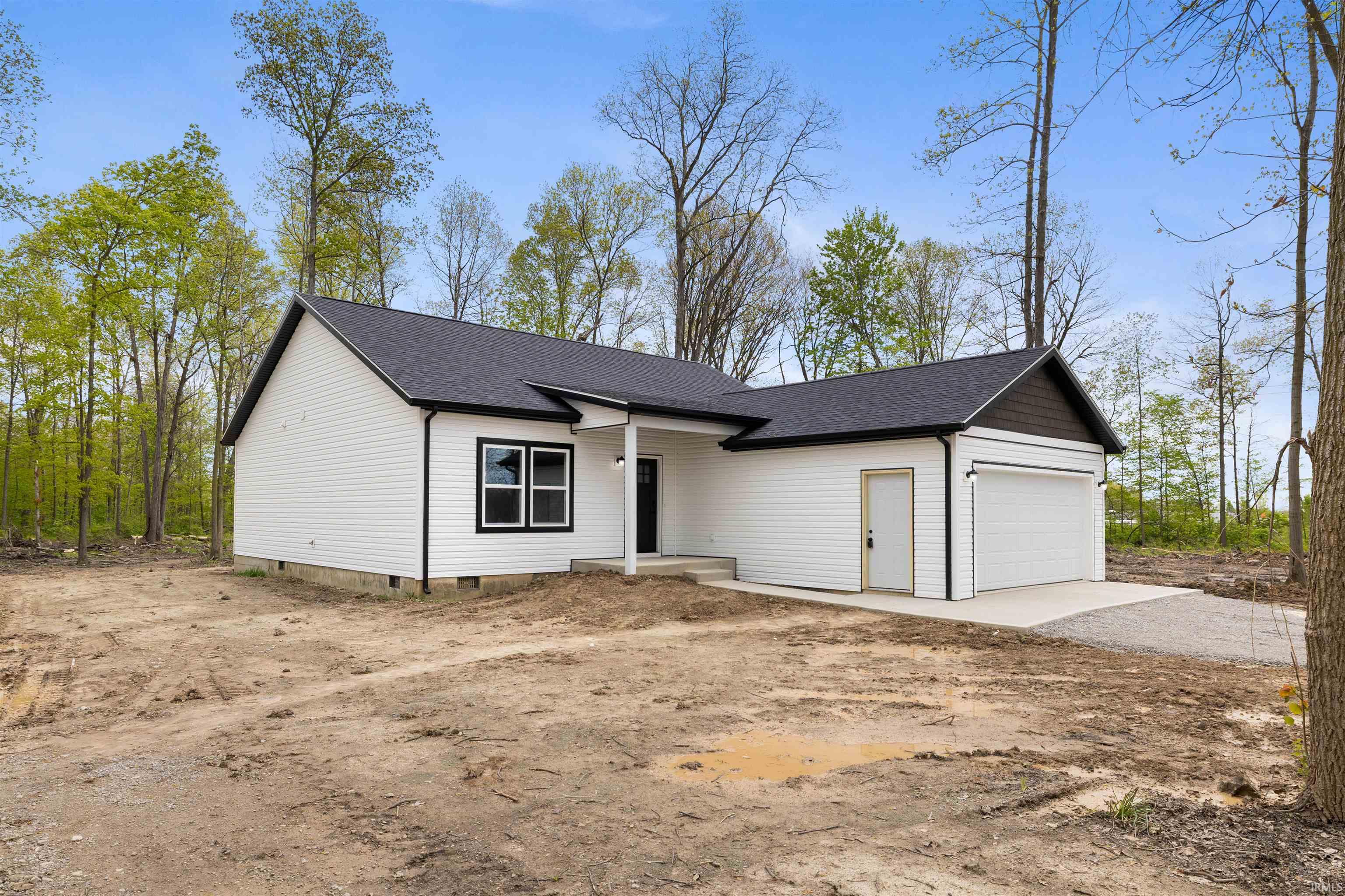 2611 Sheridan Road Fort Wayne, IN 46803 - Photo 2 of 36