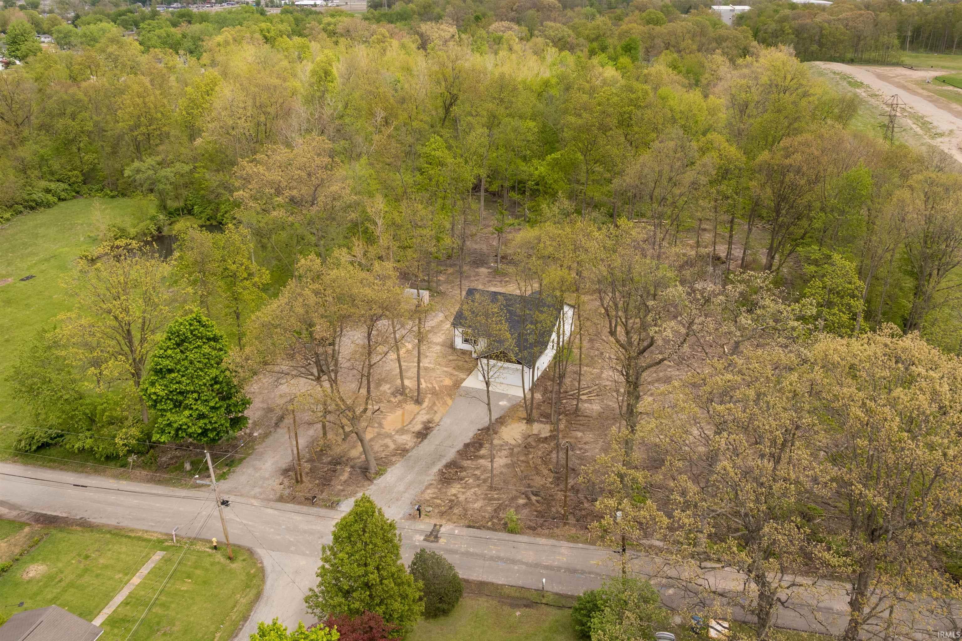 2611 Sheridan Road Fort Wayne, IN 46803 - Photo 32 of 36