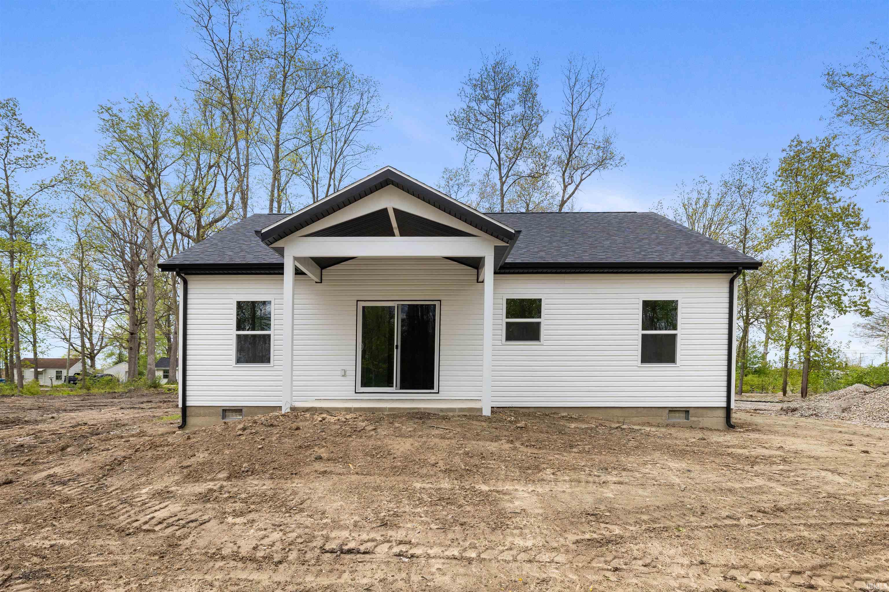 2611 Sheridan Road Fort Wayne, IN 46803 - Photo 7 of 36
