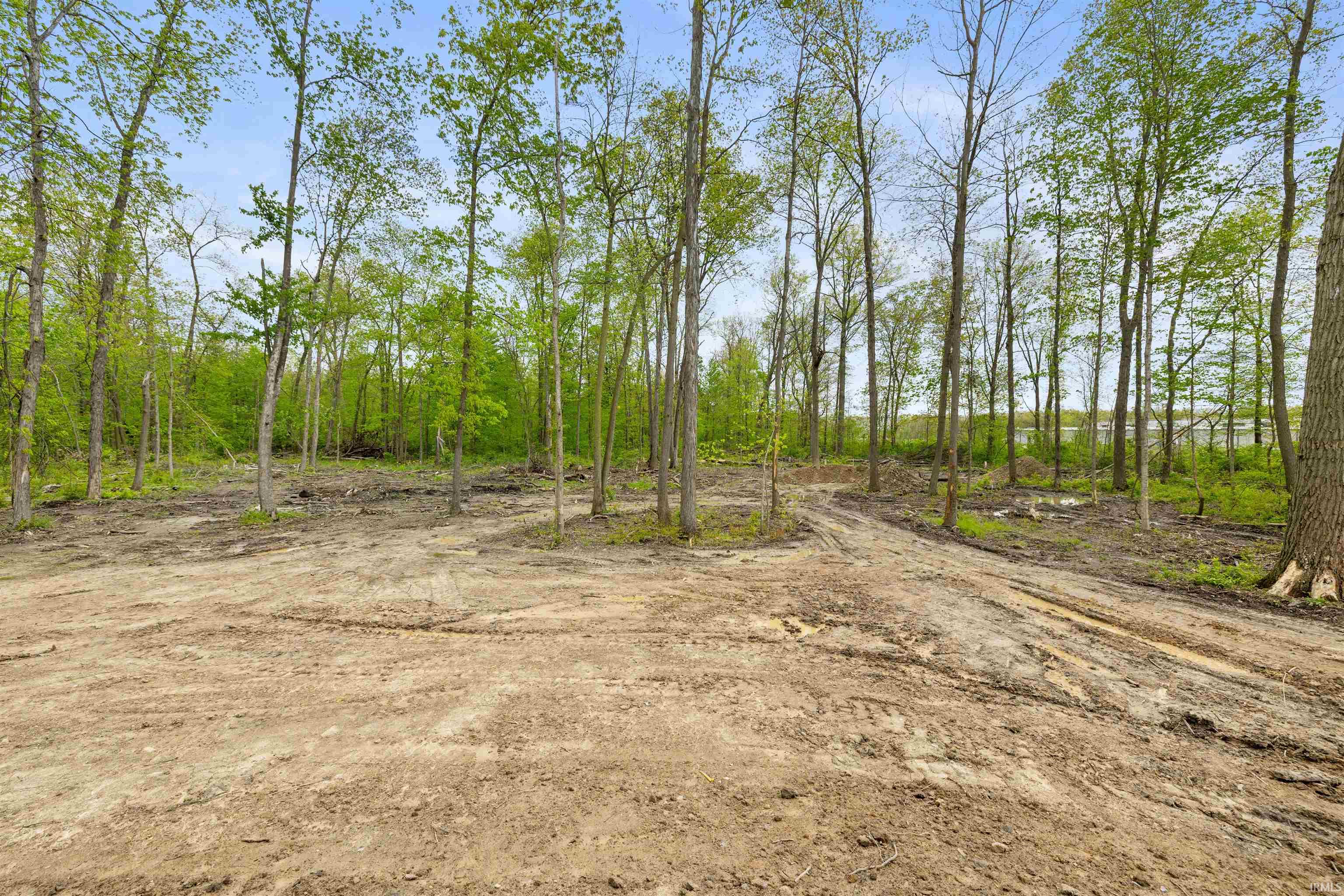 2611 Sheridan Road Fort Wayne, IN 46803 - Photo 10 of 36