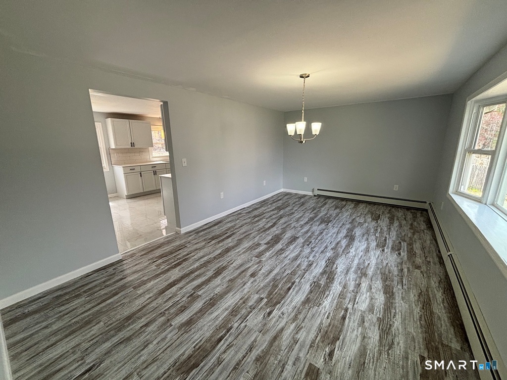 26 Bailey Road Enfield, CT 06082 - Photo 9 of 38