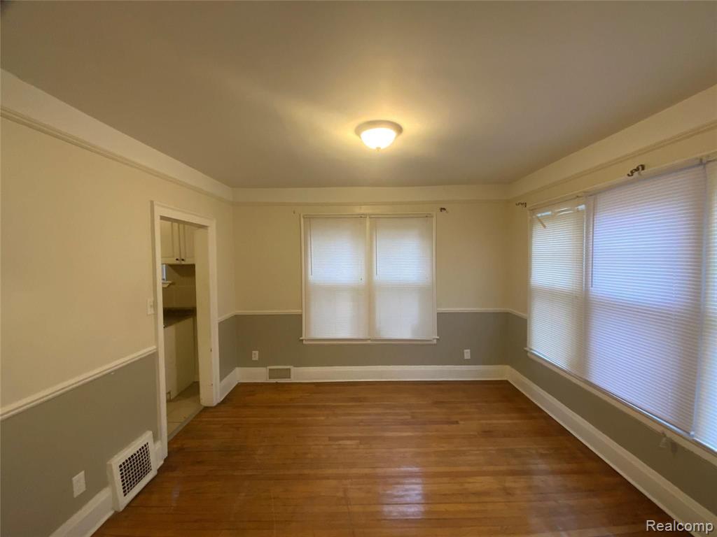 16773 Edinborough Road Detroit, MI 48219 - Photo 10 of 36