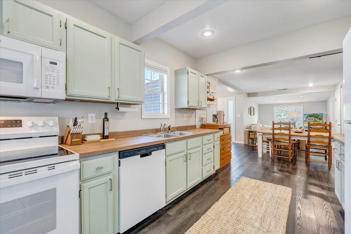 430 Tinker Avenue Vinton, VA 24179 - Photo 16 of 37 17-MIB09510
