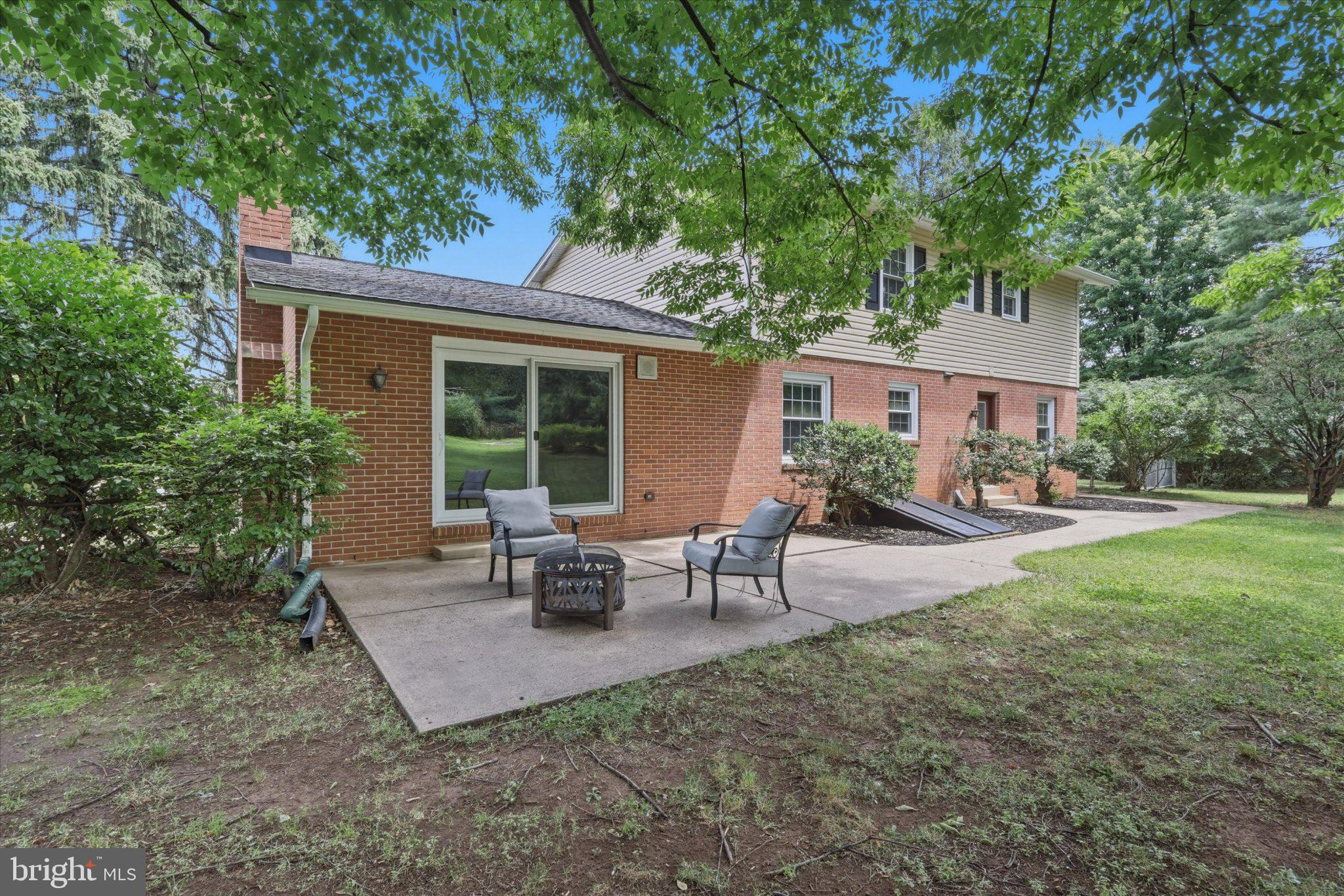 7007 Runnymeade Court Frederick, MD 21702 - Photo 33 of 37 Charming backyard retreat awaits you.