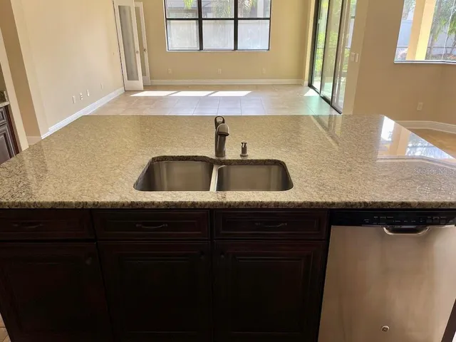 $4,250 | 15604 Hampton Village Drive, Tampa, FL 33618