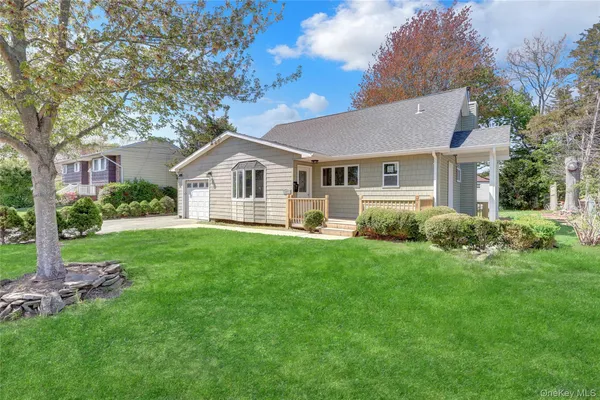 $675,000 | 339 Barton Avenue, East Patchogue, NY 11772
