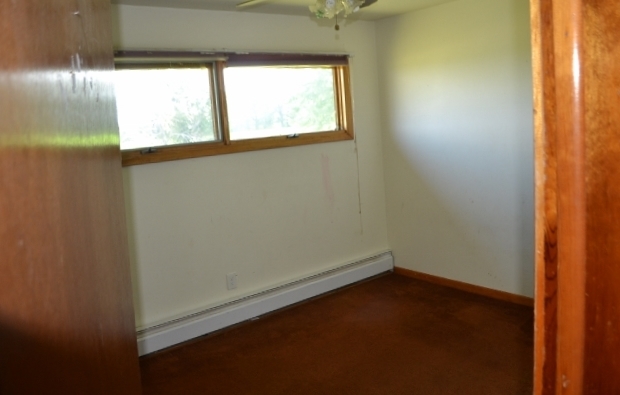 8806 West Pierce Road Sumner, MI 48889 - Photo 7 of 14 1836017-6.JPG