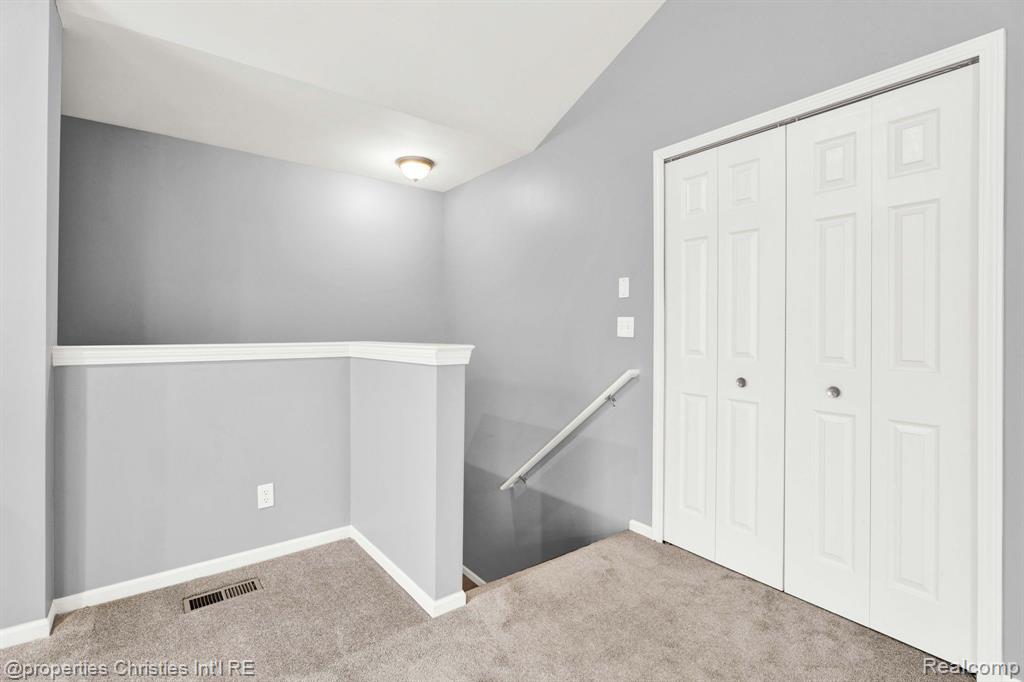 1858 Flagstone Circle, Unit 49 Rochester, MI 48307 - Photo 4 of 22