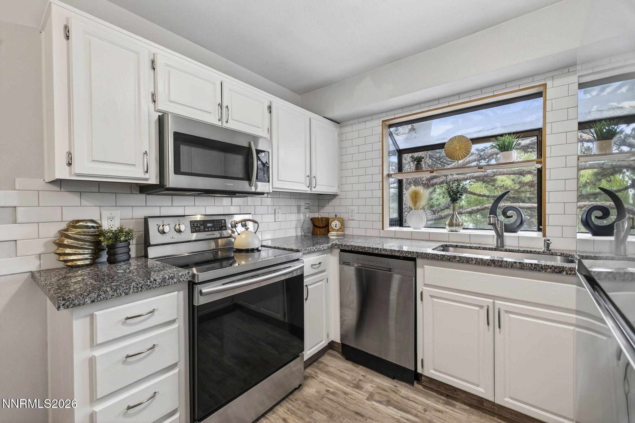 1485 Selmi Drive Reno, NV 89512 - Photo 12 of 27 13-web-or-mls-1485 Selmi-13