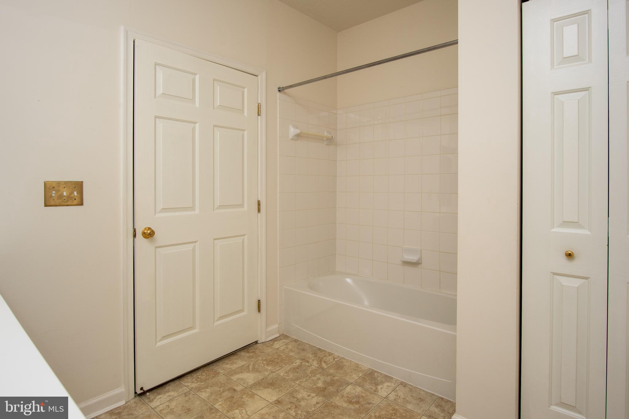 5472 Glenthorne Court, Unit 5472 Rosedale, MD 21237 - Photo 25 of 30 Gallery Image 25