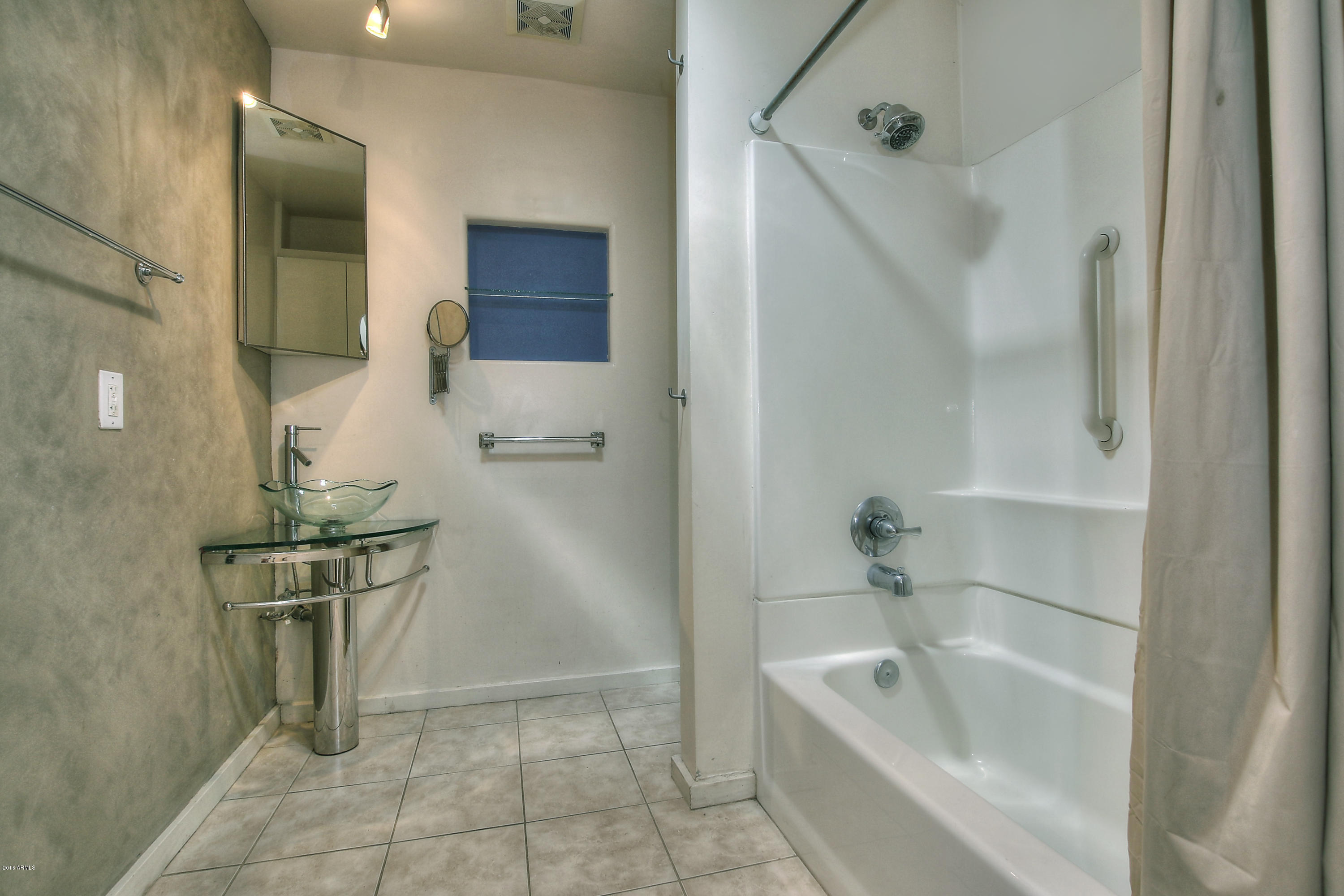 5043 East Osborn Road Phoenix, AZ 85018 - Photo 23 of 34 IMG_1550