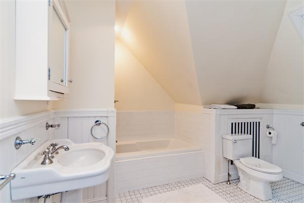 21 Addington Road Brookline, MA 02445 - Photo 19 of 24 Gallery Image 19