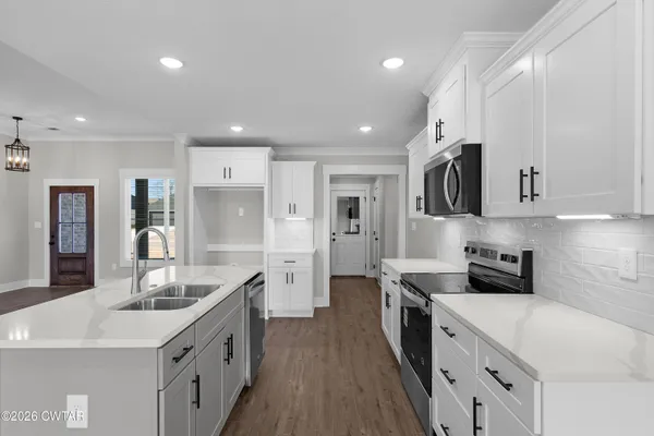 $299,900 | 18 Easington Cove, Jackson, TN 38305