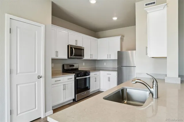 $443,900 | 48245 Shetland Drive, Bennett, CO 80102