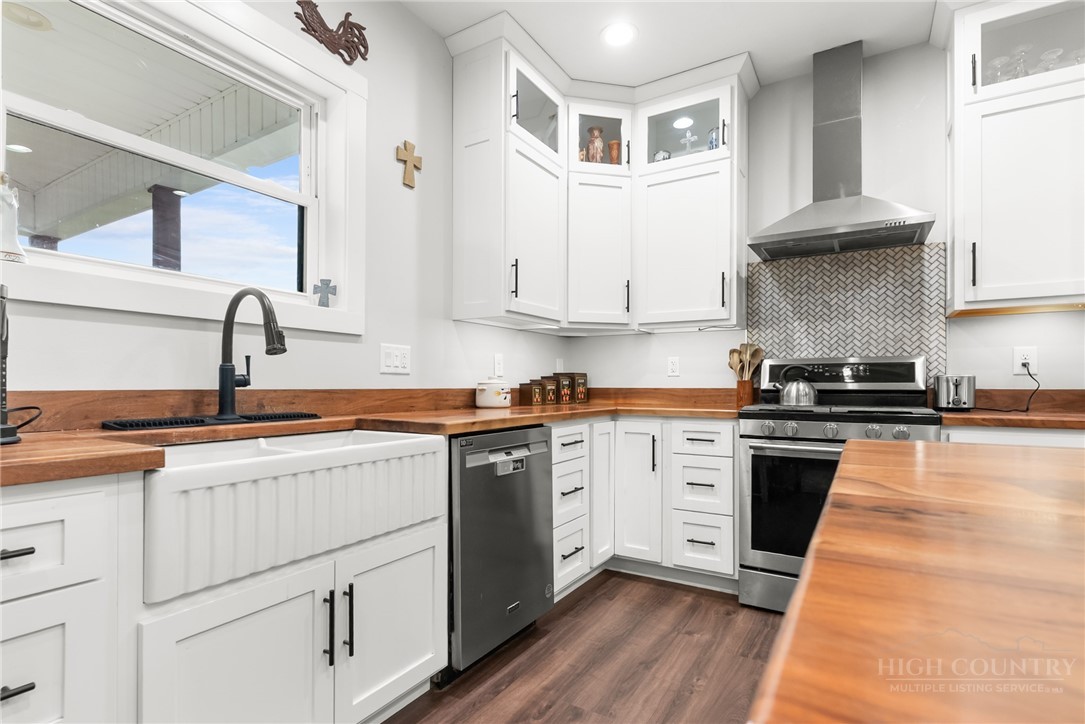 287 Wolfe Road Sparta, NC 28675 - Photo 14 of 50