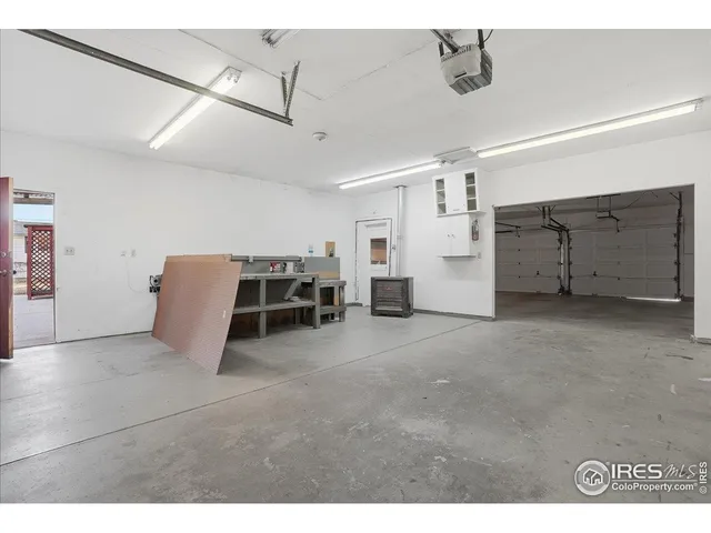 a view of an outdoor space in front of house