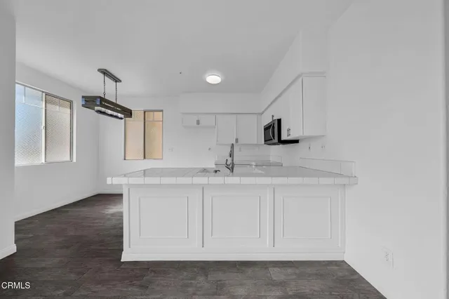 $700,000 | 208 Bolero Lane, Oxnard, CA 93036