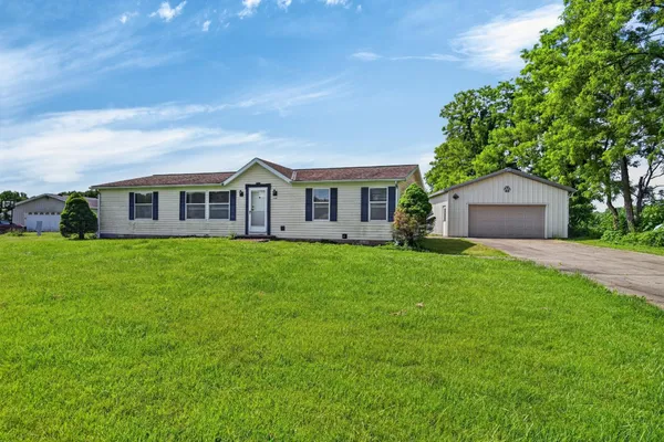 $240,000 | 12285 Chesterville Road, Moores Hill, IN 47032