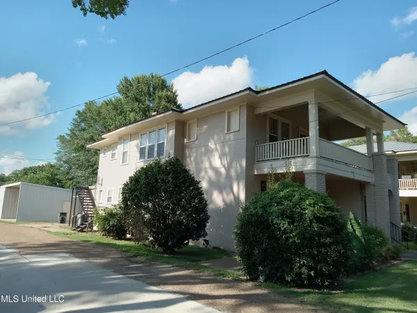 $295,000 | 107-109 East Percy Street, Indianola, MS 38751