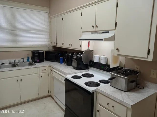 $337,000 | 107-109 East Percy Street, Indianola, MS 38751