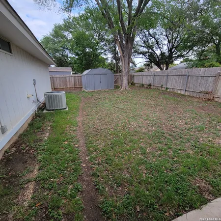 $1,875 | 1922 Oakline Drive, San Antonio, TX 78232