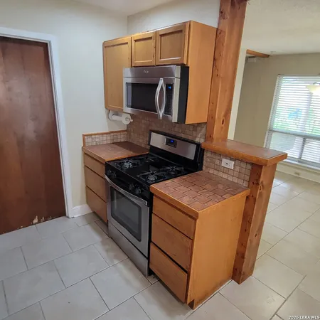 $1,875 | 1922 Oakline Drive, San Antonio, TX 78232
