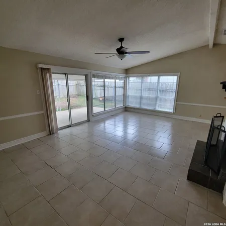 $1,875 | 1922 Oakline Drive, San Antonio, TX 78232