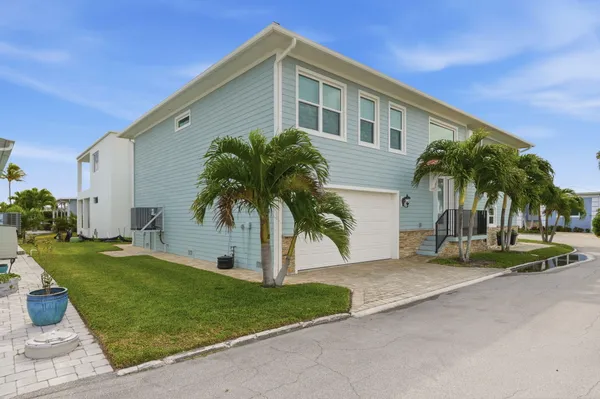 $970,000 | 10751 South Ocean Drive, Unit B2, Jensen Beach, FL 34957