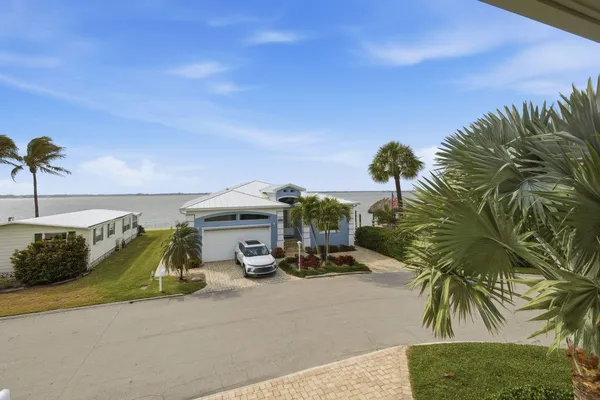 $970,000 | 10751 South Ocean Drive, Unit B2, Jensen Beach, FL 34957